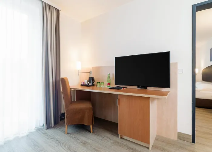 Intercityhotel 4*