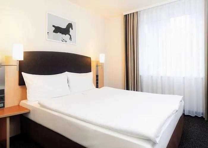 Intercityhotel 4*