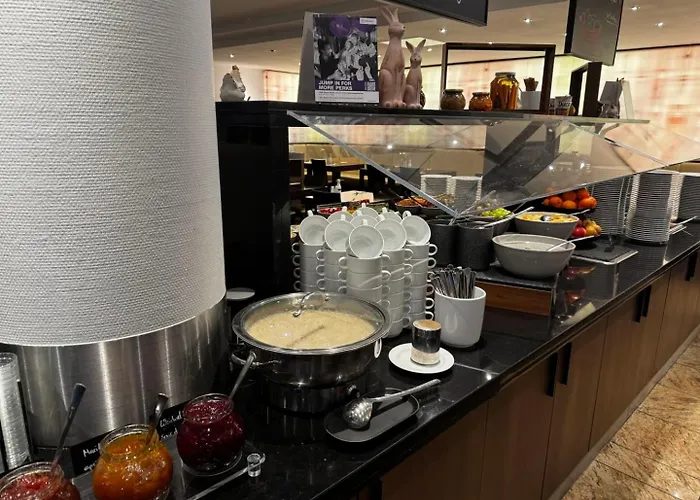 Intercityhotel 4*