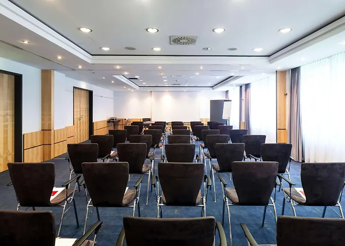 Hotel Intercityhotel 4*